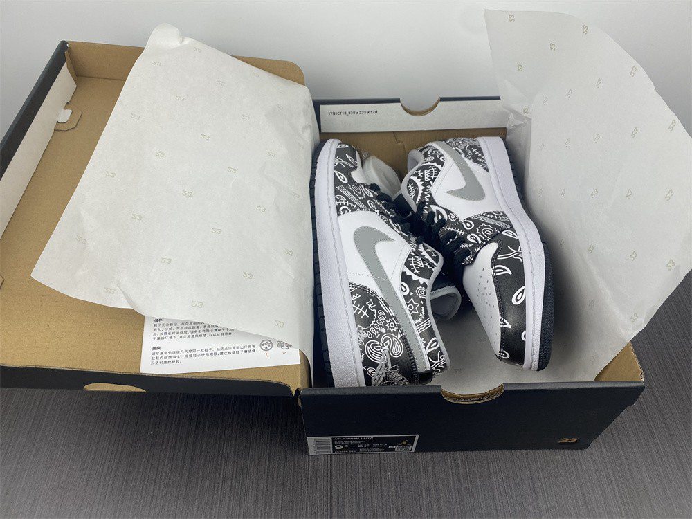 AIR JORDAN 1 LOW 553558-040